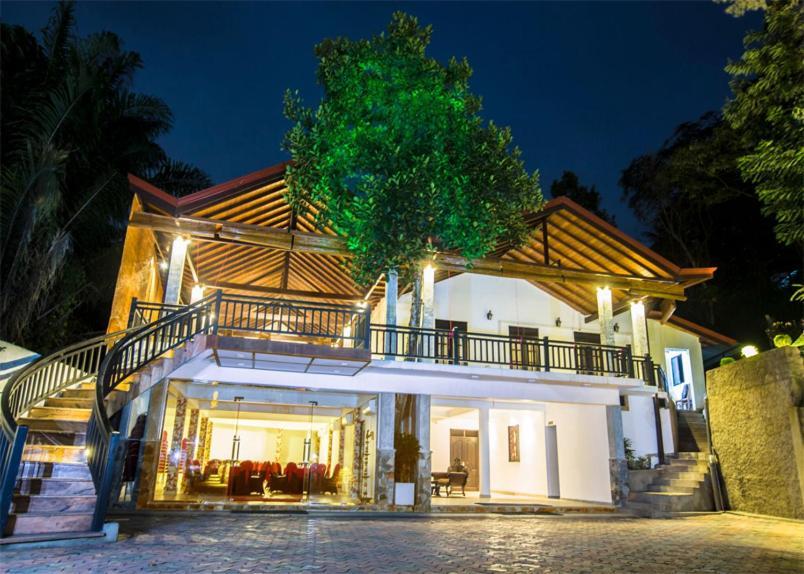 Hotel Grand Casa Kandy Bagian luar foto