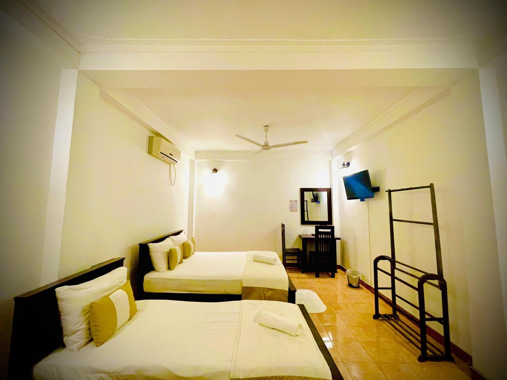 Hotel Grand Casa Kandy Bagian luar foto